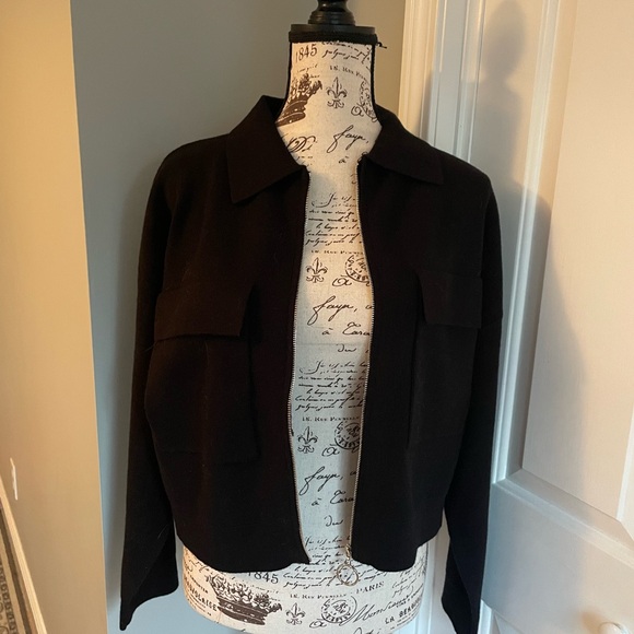 Elite Tahari Cropped Jacket - Picture 3 of 9